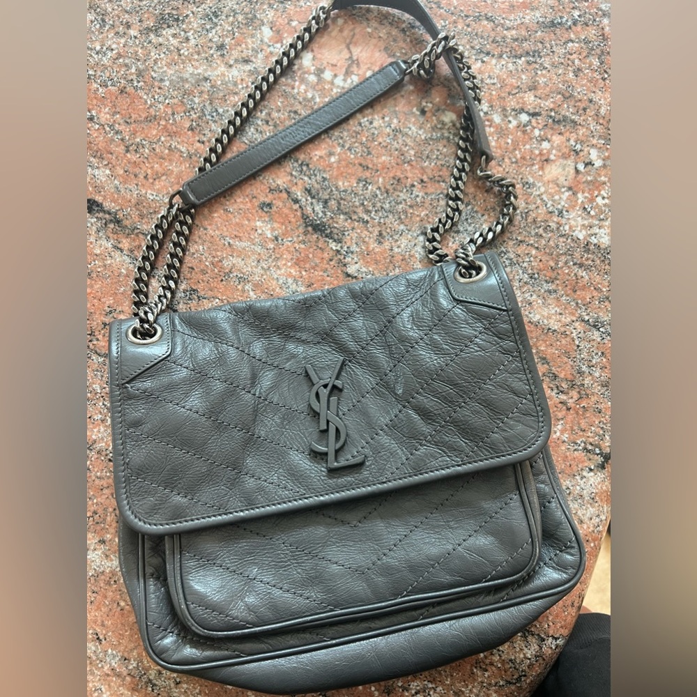 SAINT LAURENT GREY BAG